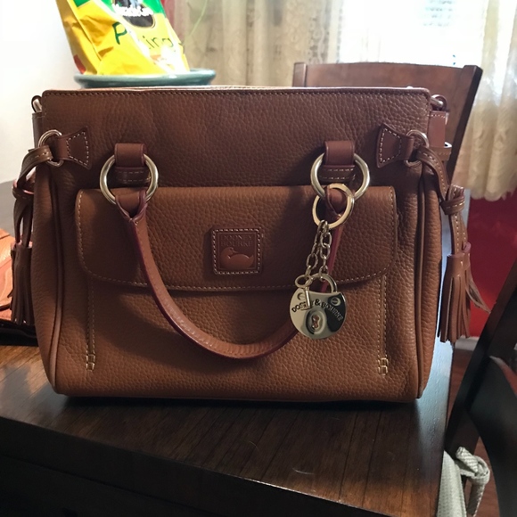 Outstanding‼️Pebbled Leather D&B bag & Accessories - Picture 4 of 8